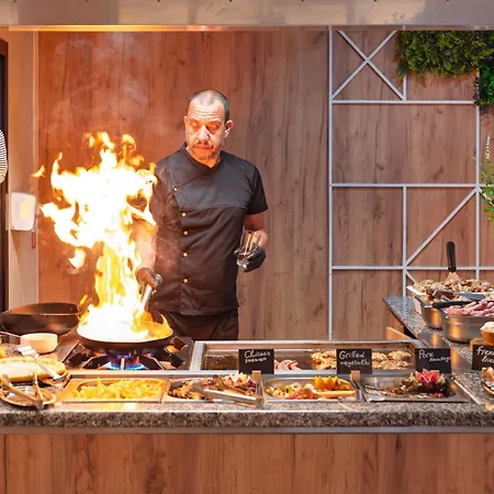 酒店 Nobel Ultra - Free Access 阳光海滩