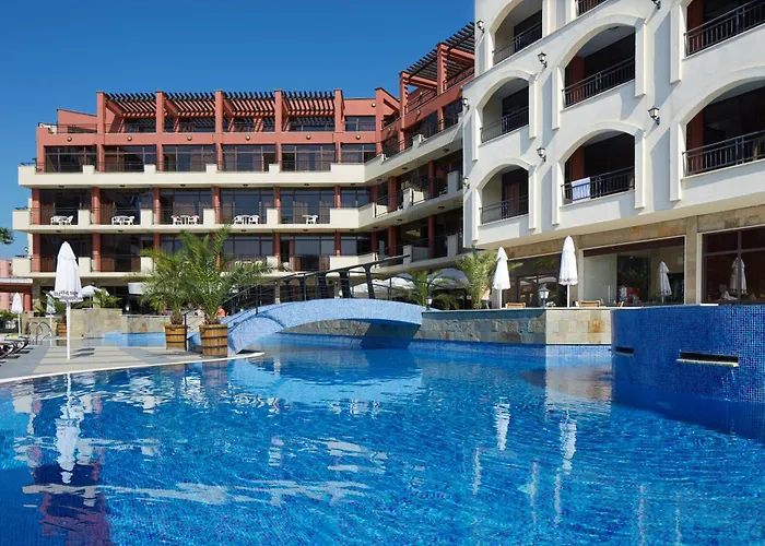 Nobel Ultra - Free Access Hotel